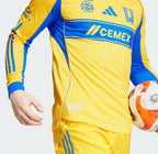 Jersey Tigres UANL 2025/26 Local Manga Larga Versión Jugador Hombre